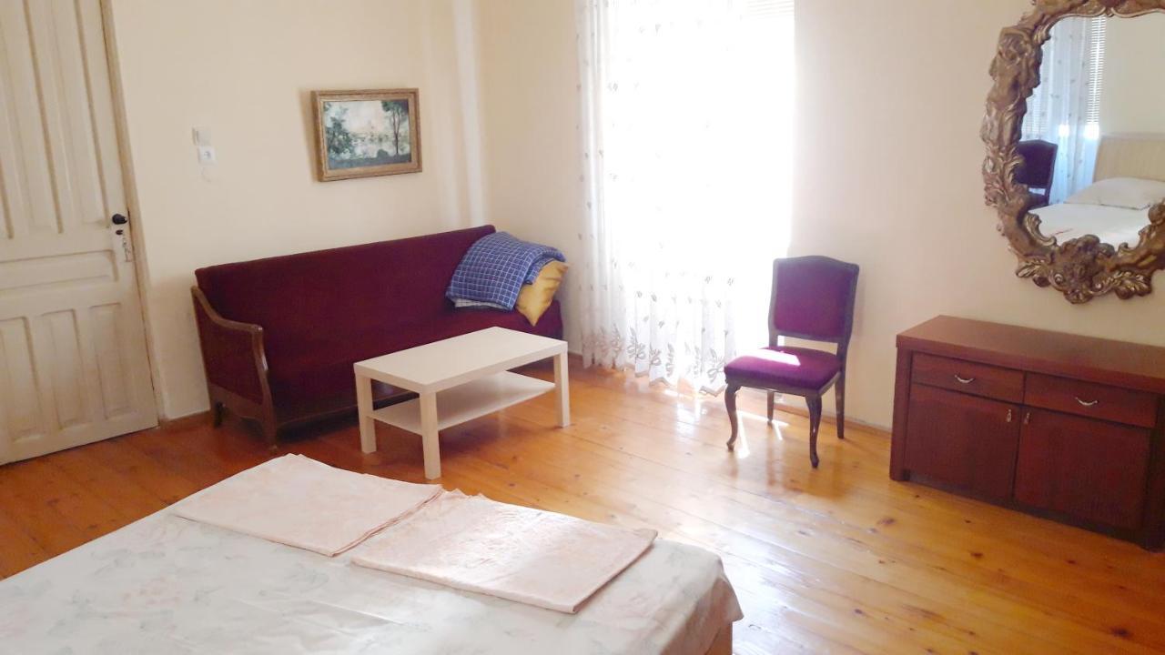 Pospolita Guest House Kutaisi Exterior foto
